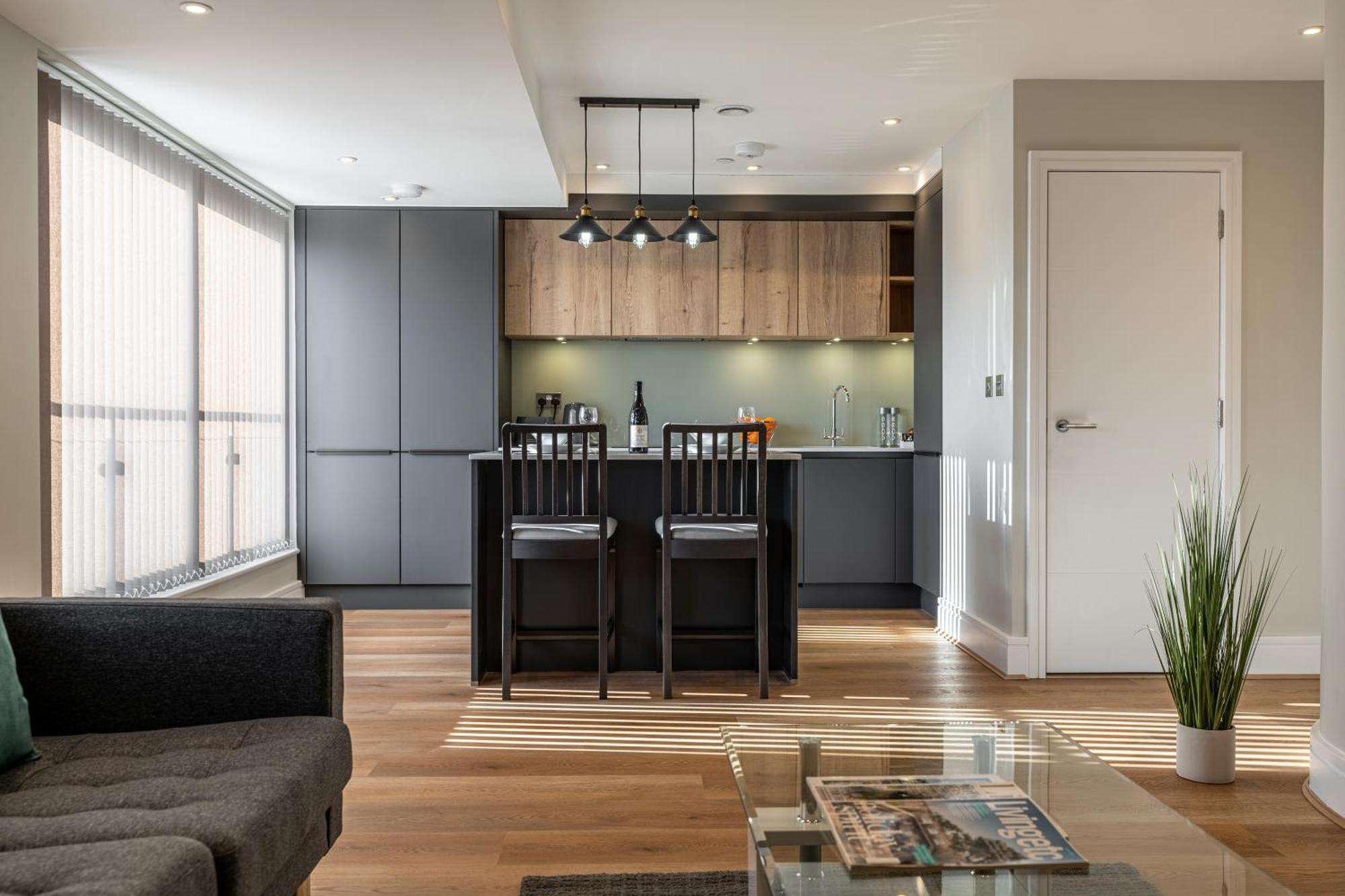 Bond House By Celador Apartamento